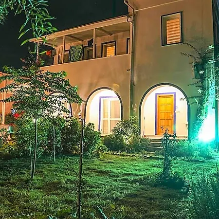 Hotel Yaliyani Restaurant 3*