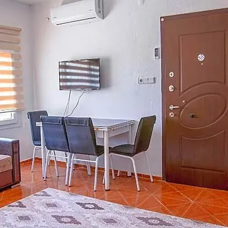 Hotel Yaliyani Restaurant 3*